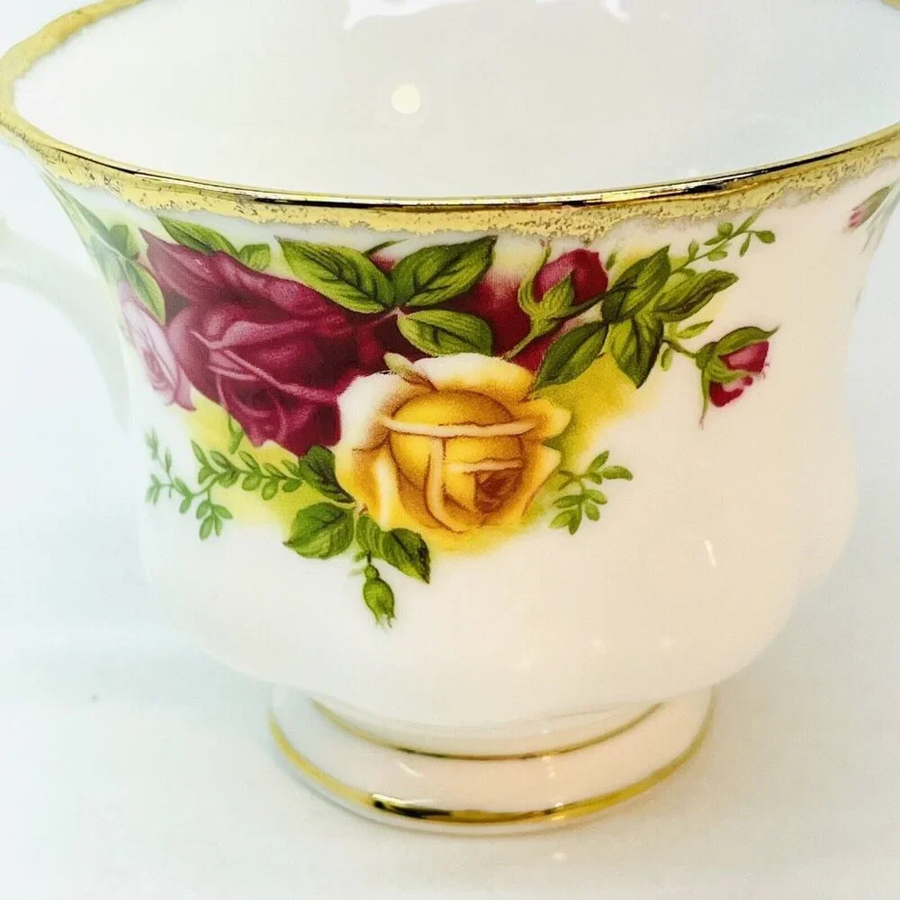 Royal Albert OLD COUNTRY Roses Cup &Saucer Set Porcelain Fine Bone China England - Picture 16 of 16